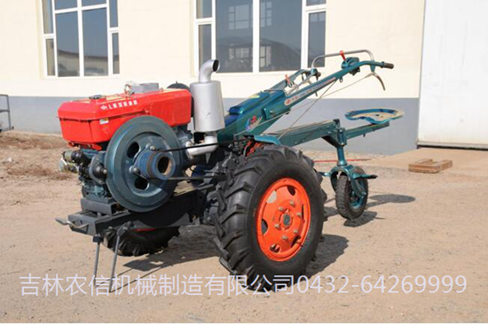 NX201型手扶拖拉(la)機